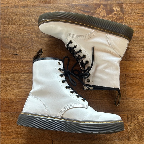 Dr Martens WOMEN\'S DR. MARTENS ZAVALA COMBAT BOOTS size 7